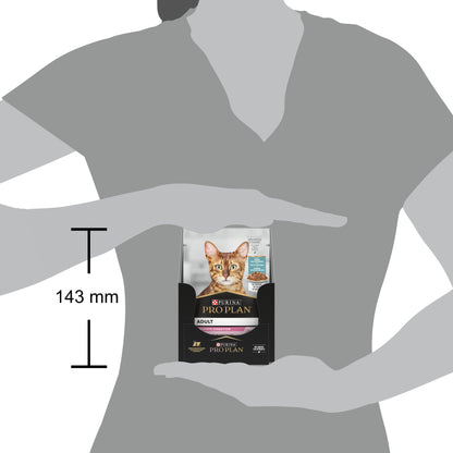 Pro Plan cat food package held in a hand with dimensions indicated.
